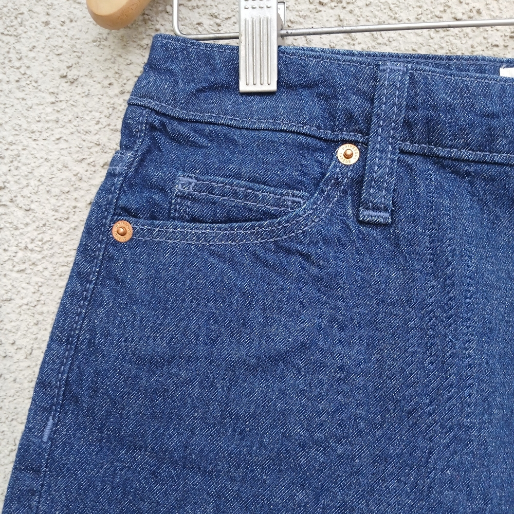 Universal Thread Denim Blue Women's Shorts - Picture 2 of 8